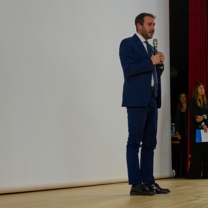 Giacomo Ghilardi (Sindaco di Cinisello Balsamo) durante la presentazione del docufilm "A Viso Aperto"